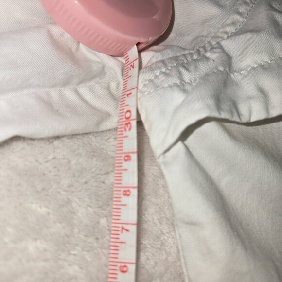 MaxMara Vintage White Trench Coat with Belted Waist - Picture 15 of 16